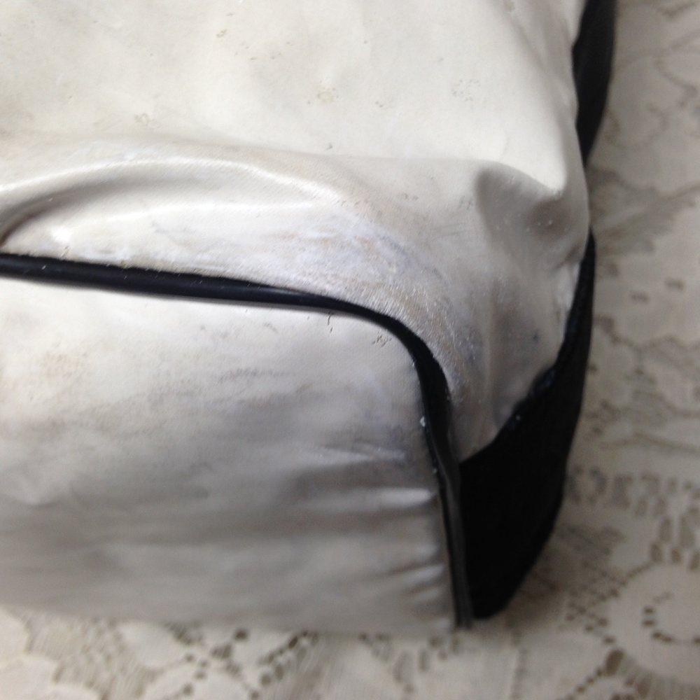 (SOLD) Chanel White-Black Large Weekend -Beach SBag-CB - Picture 13 of 16